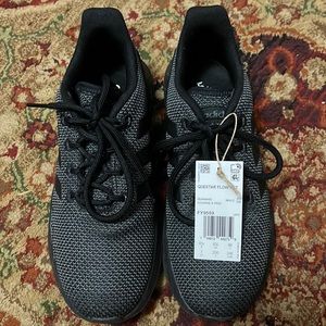 Men’s questar flow nxt running sz 7